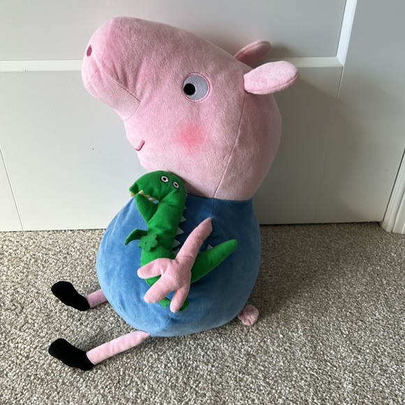 Peppa Pig Stuffies & Carabiner Necklace - Picture 3 of 9